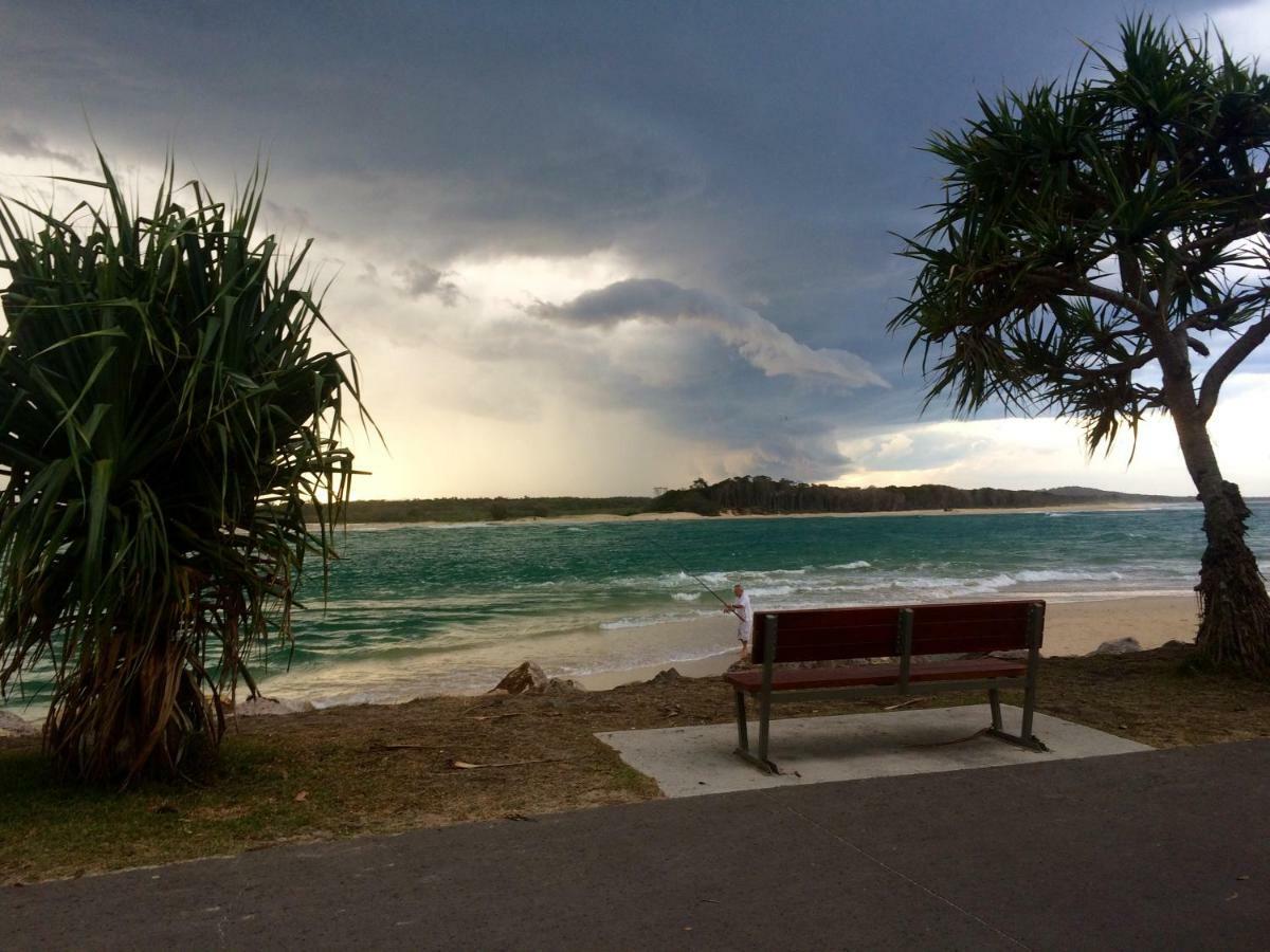 Apartment In 4* Resort - Pool Views - Great Location Noosaville Bagian luar foto